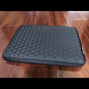 Belkin Laptop Case